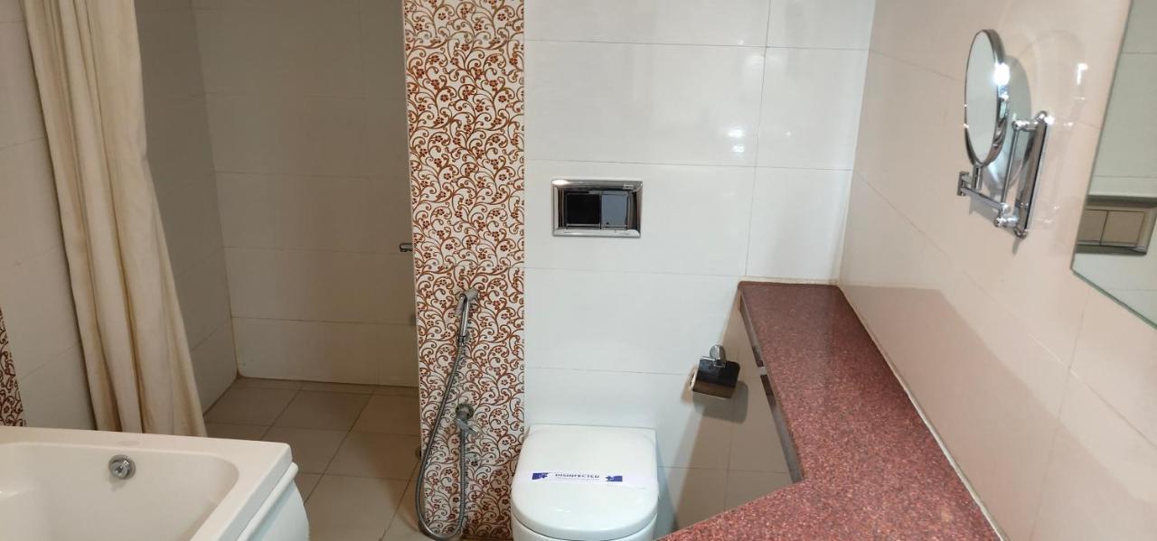 Hotel Saptagiri Χιντεραμπάντ Εξωτερικό φωτογραφία