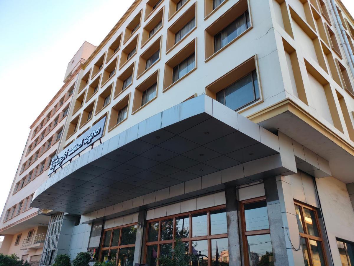 Hotel Saptagiri Χιντεραμπάντ Εξωτερικό φωτογραφία