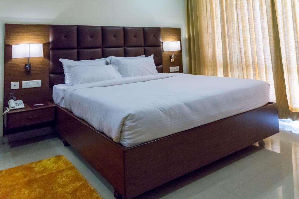 Hotel Saptagiri Χιντεραμπάντ Εξωτερικό φωτογραφία
