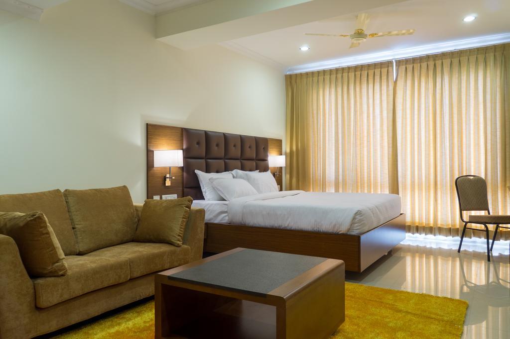 Hotel Saptagiri Χιντεραμπάντ Εξωτερικό φωτογραφία